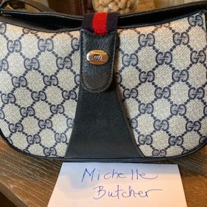 Vintage Gucci mini crossbody bag!